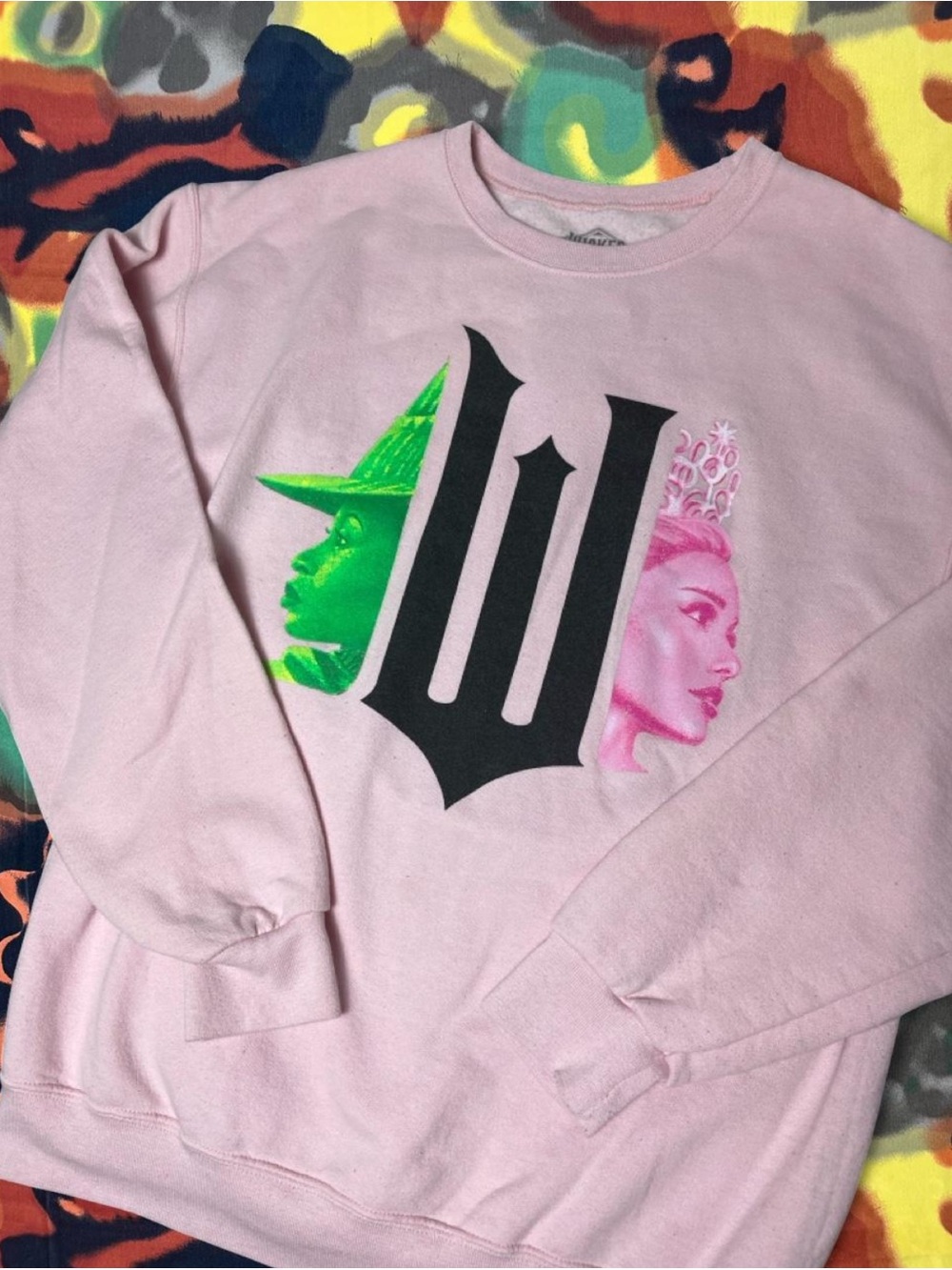 Wicked pink crewneck sweatshirt universal studios size medium women’s